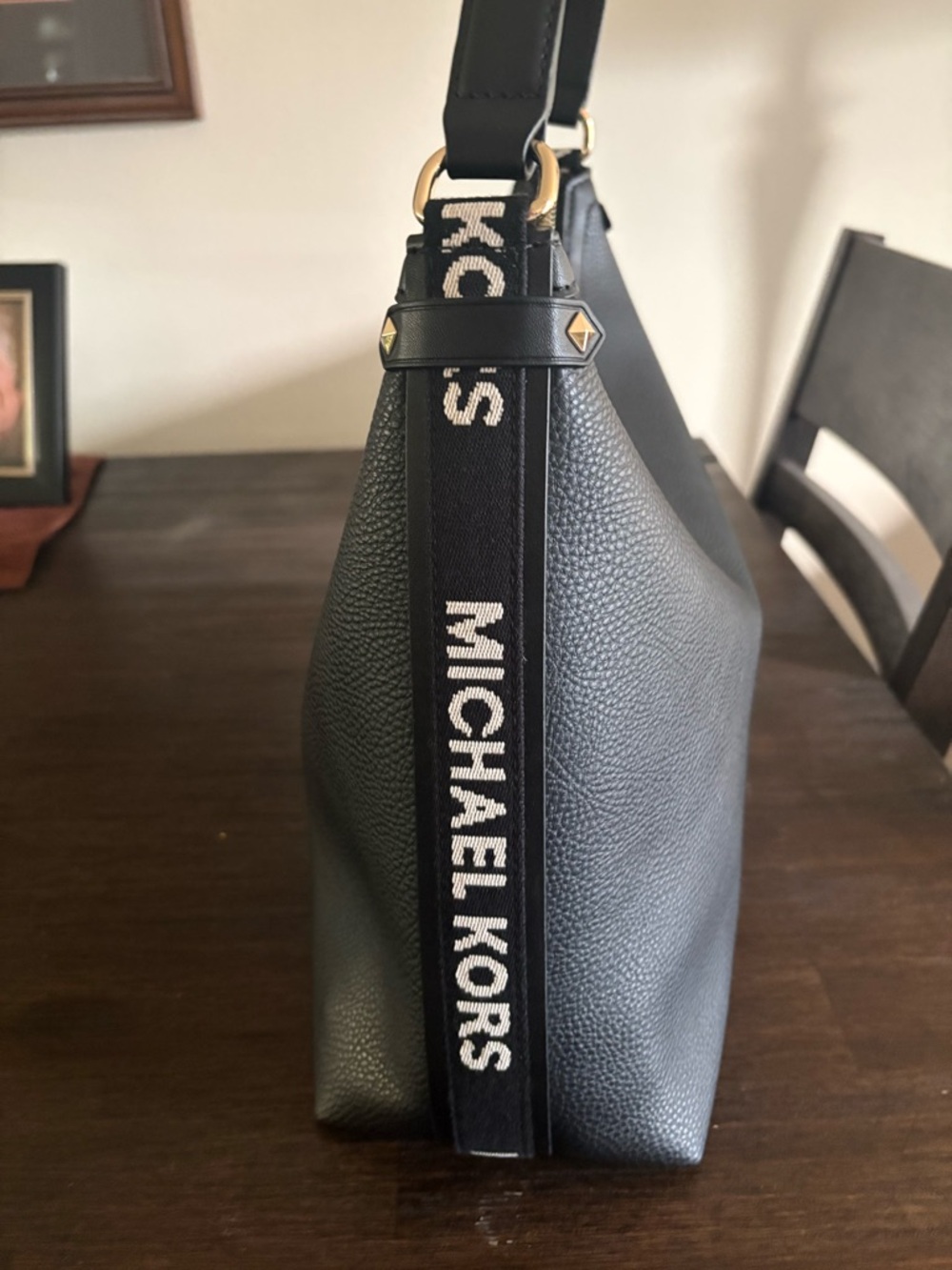 Michael Kors Black Leather Shoulder Bag with Gold-Tone Accents - Picture 2 of 3
